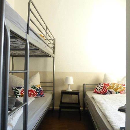 Ferienwohnung Friedrich Schiller, 2 Schlafzimmer, Balkon,Kostenloses Wifi, Naehe Zentrum, Jena Buitenkant foto