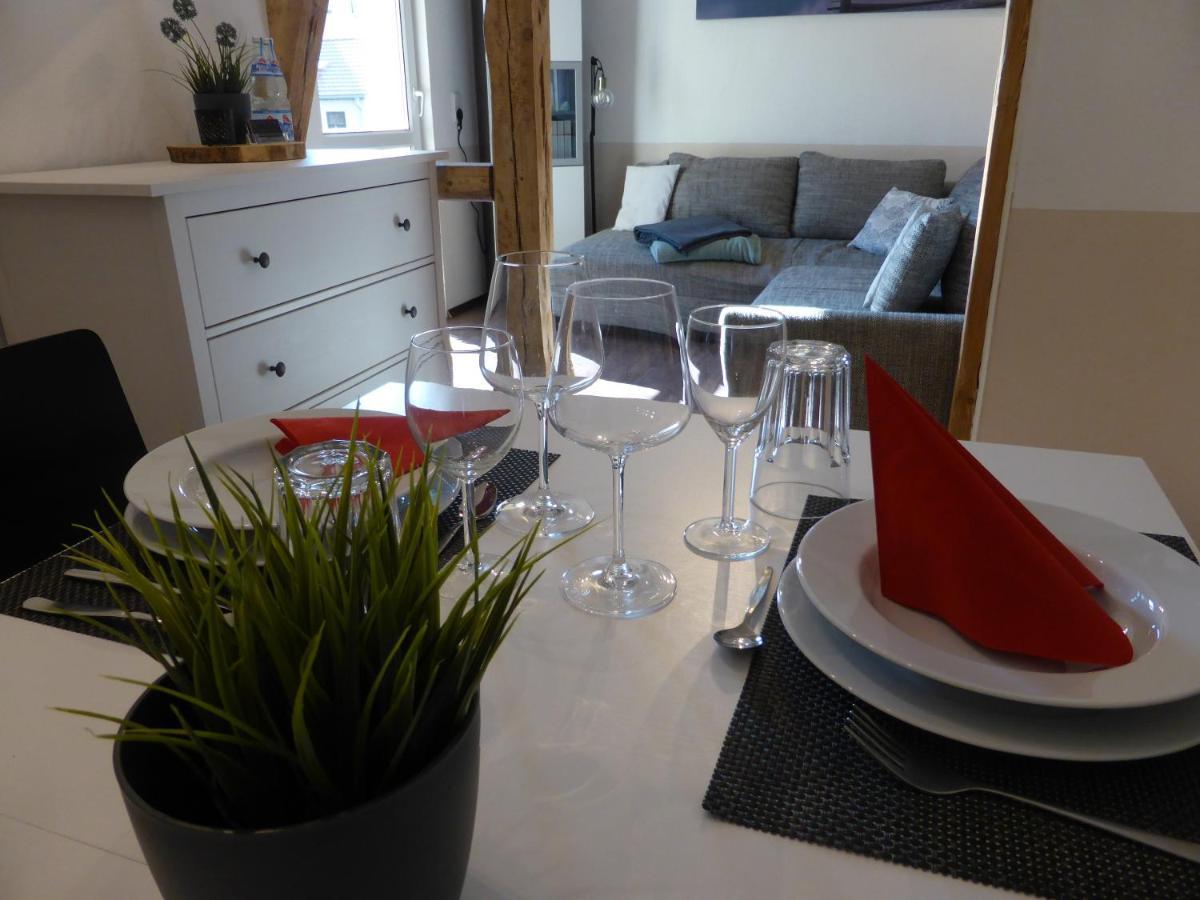 Ferienwohnung Friedrich Schiller, 2 Schlafzimmer, Balkon,Kostenloses Wifi, Naehe Zentrum, Jena Buitenkant foto