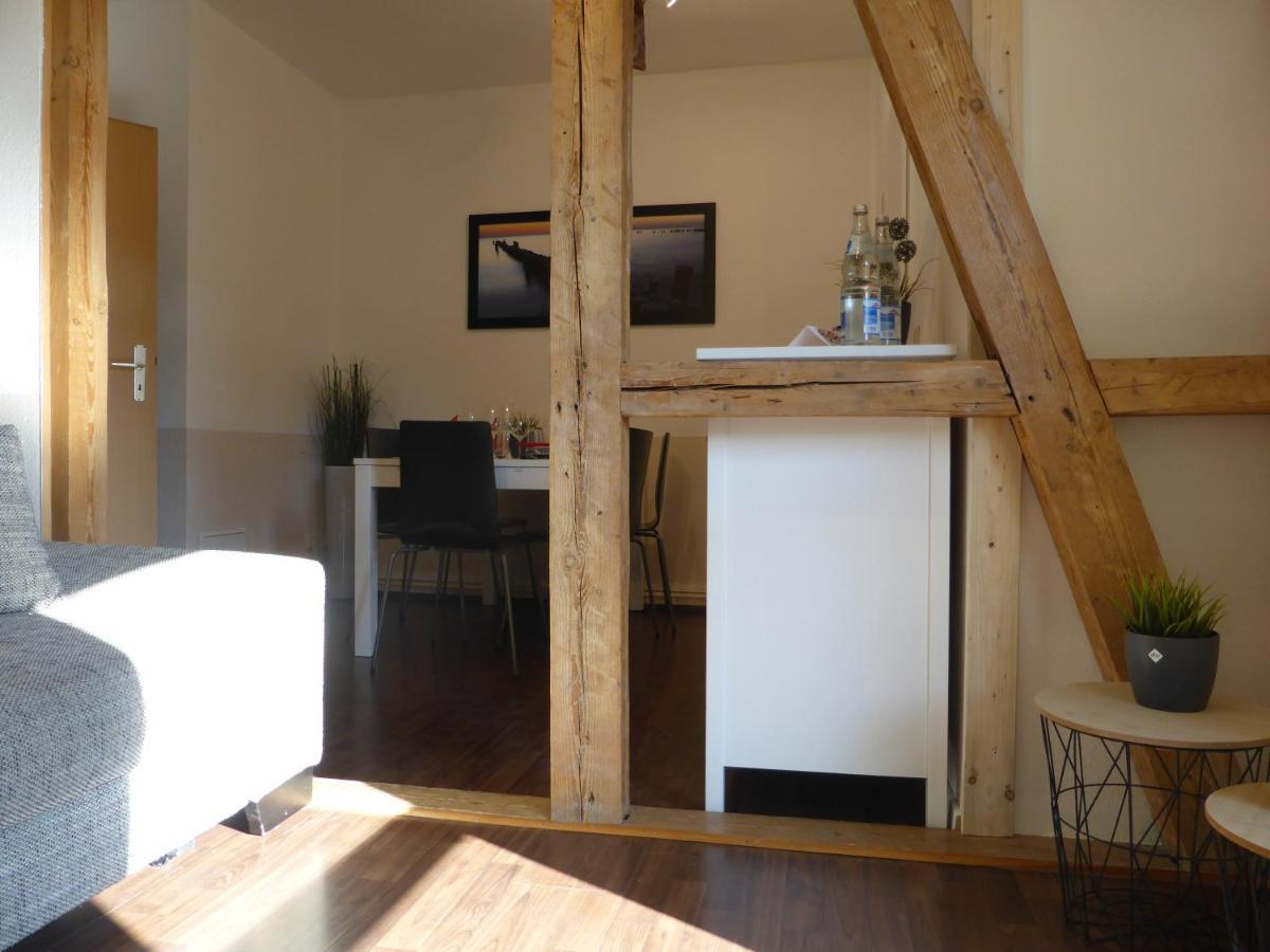 Ferienwohnung Friedrich Schiller, 2 Schlafzimmer, Balkon,Kostenloses Wifi, Naehe Zentrum, Jena Buitenkant foto