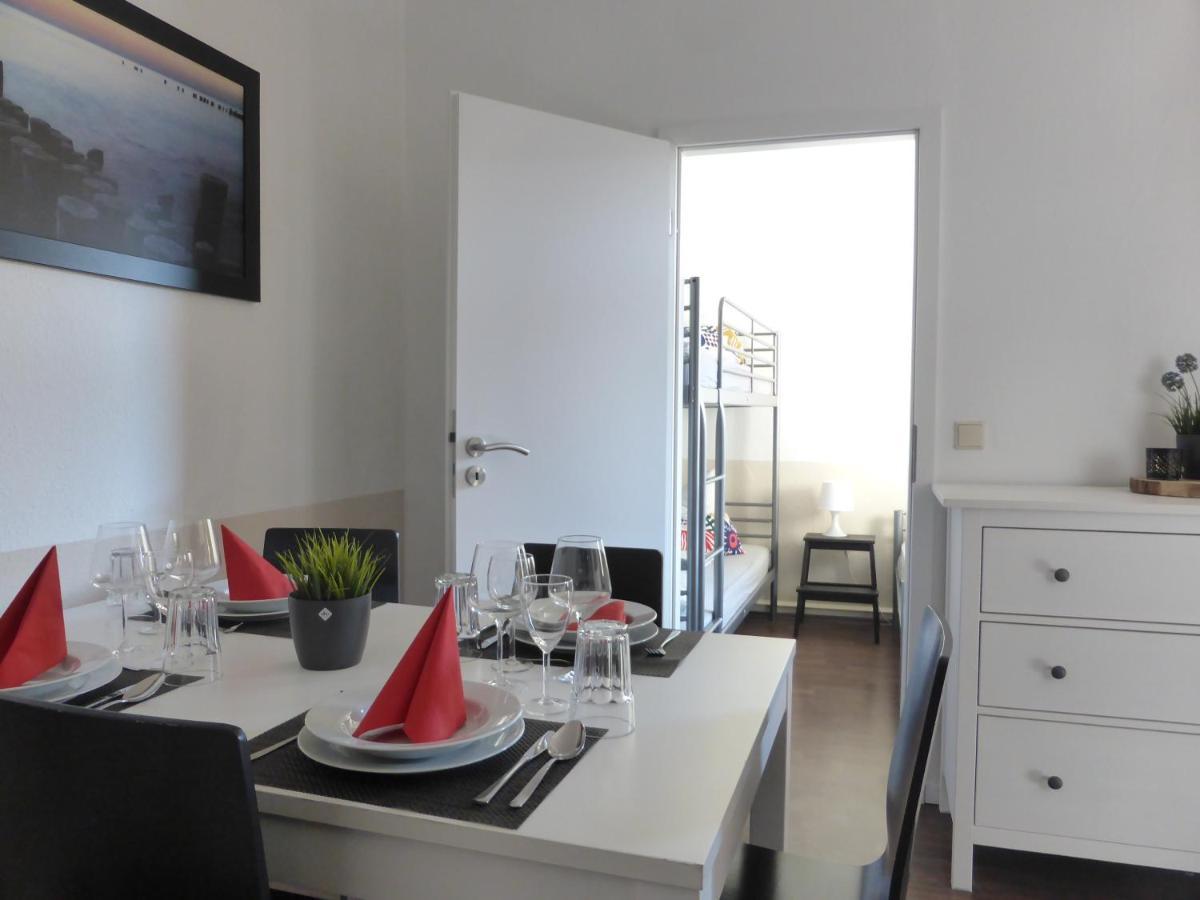 Ferienwohnung Friedrich Schiller, 2 Schlafzimmer, Balkon,Kostenloses Wifi, Naehe Zentrum, Jena Buitenkant foto