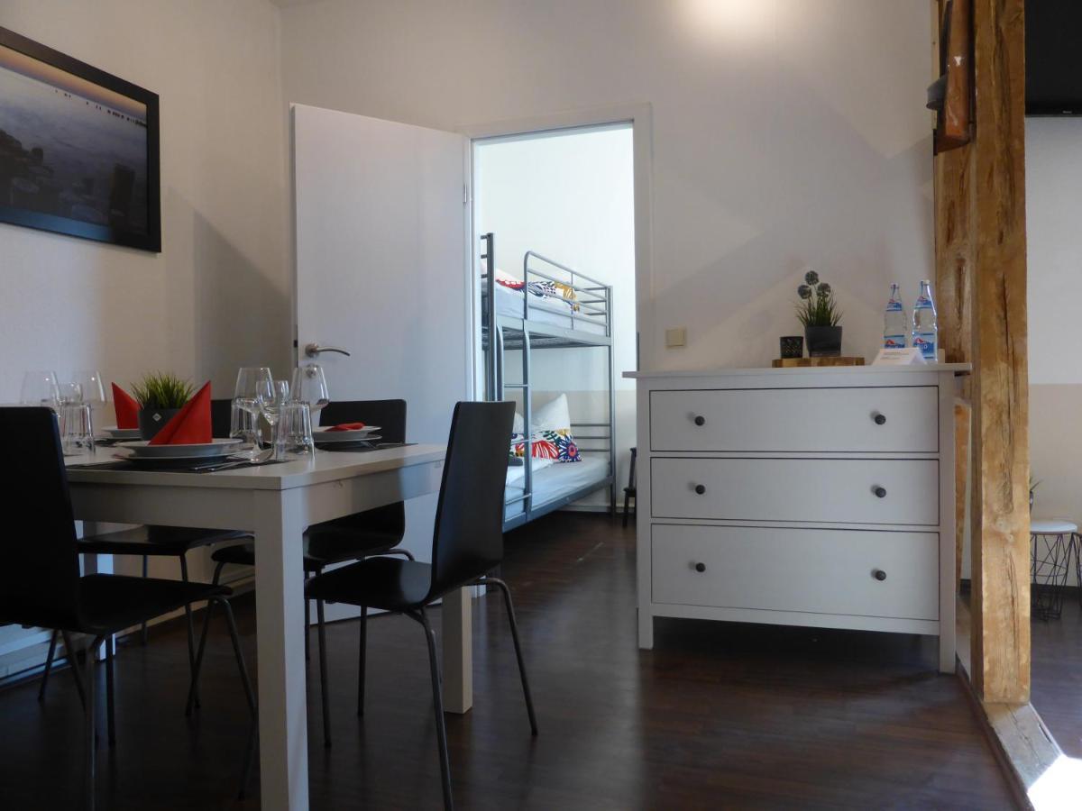 Ferienwohnung Friedrich Schiller, 2 Schlafzimmer, Balkon,Kostenloses Wifi, Naehe Zentrum, Jena Buitenkant foto