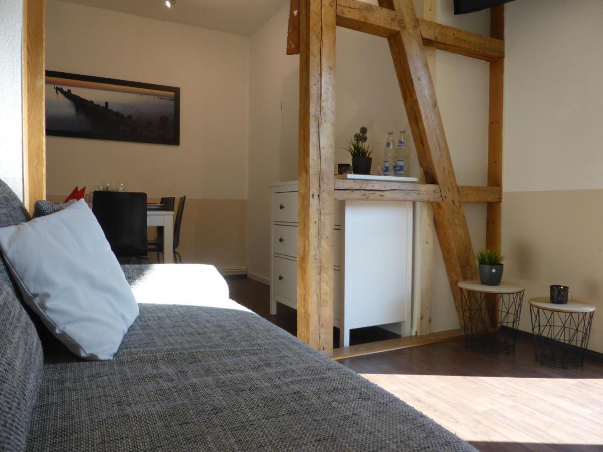 Ferienwohnung Friedrich Schiller, 2 Schlafzimmer, Balkon,Kostenloses Wifi, Naehe Zentrum, Jena Buitenkant foto